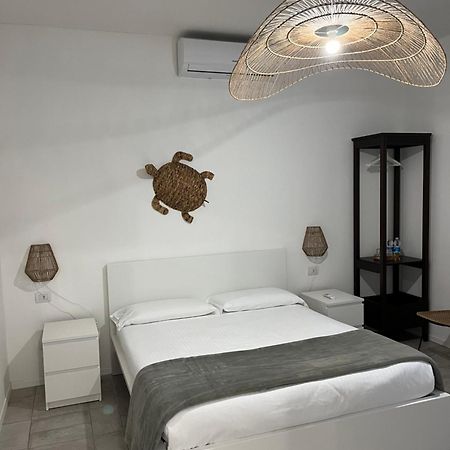 オーリオ・アル・セーリオ Flora Bed & Breakfast エクステリア 写真